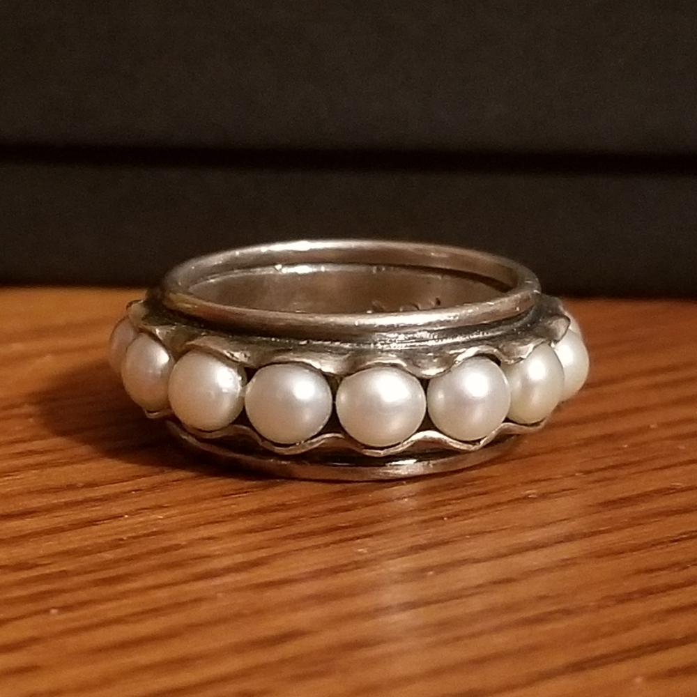 Silpada Sterling Silver Nested Pearls Ring